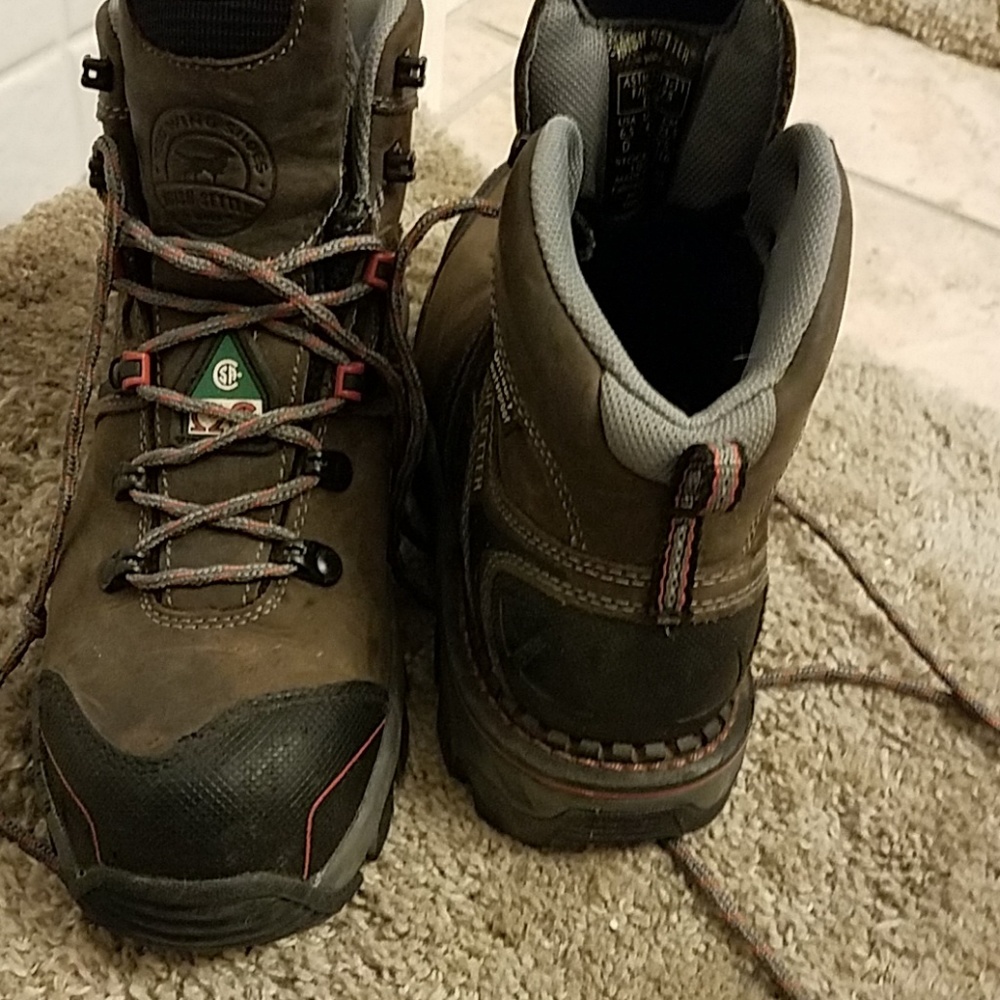 Red wing work boots - Picture 2 of 8